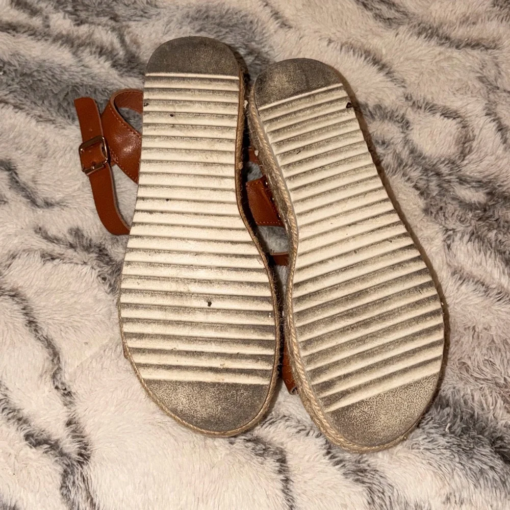 Brown open toe sandals
